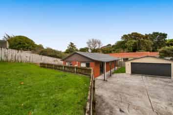 12A Stuart Place, Blagdon