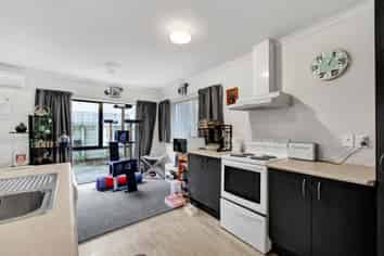 12A Stuart Place, Blagdon