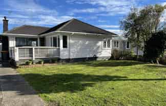 132 Russell Road, Manurewa