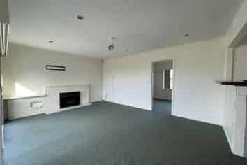 132 Russell Road, Manurewa