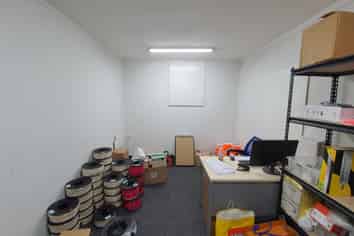 Ground Floor Office Available in Lincoln Manor