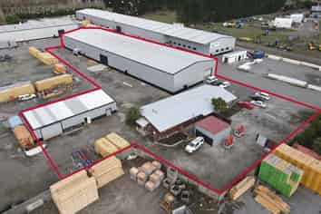 Insulated 1888sqm Warehouse + 5T Gantry