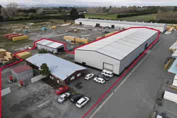 Insulated 1888sqm Warehouse + 5T Gantry