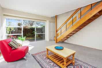 2/145 Howe Street, Freemans Bay