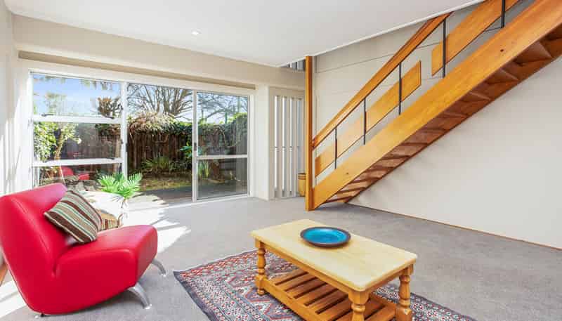 2/145 Howe Street, Freemans Bay