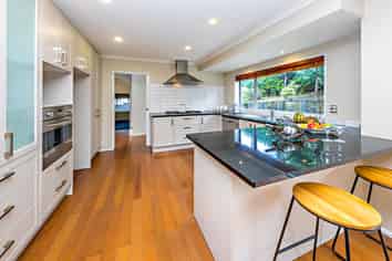 40 Mission Heights Drive, Flat Bush