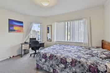 72 Medvale Ave, Flat Bush