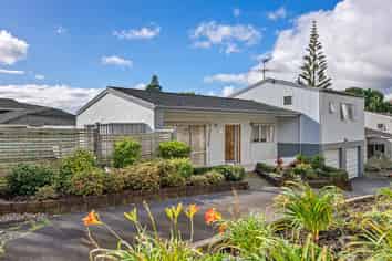 13 Davita Place, Farm Cove