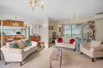 13 Davita Place, Farm Cove