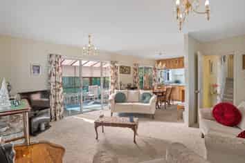 13 Davita Place, Farm Cove