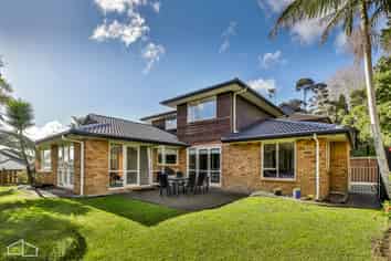 49 Chamari Close, Titirangi