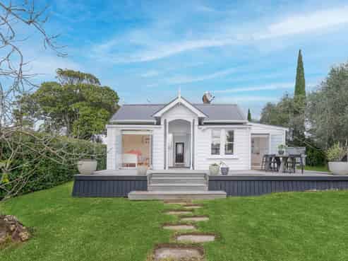 17 Onewa Road, Northcote