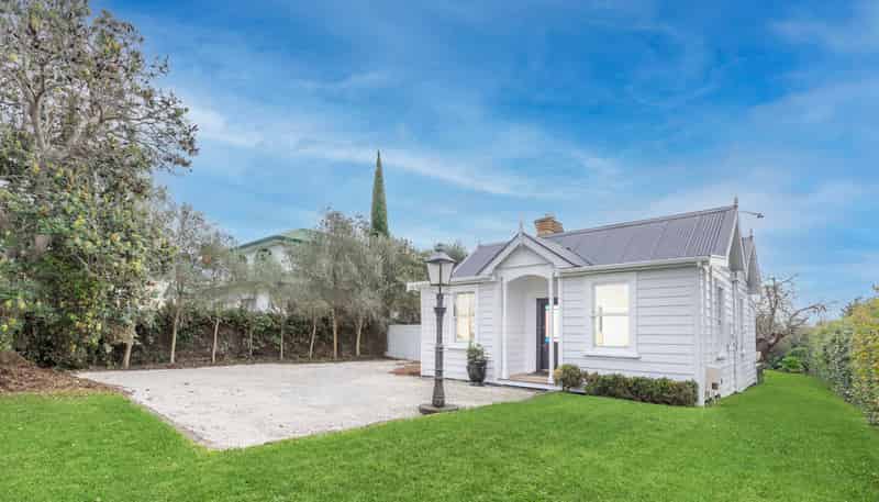 17 Onewa Road, Northcote