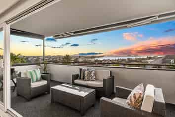 2/31 Waimarie Street, Saint Heliers