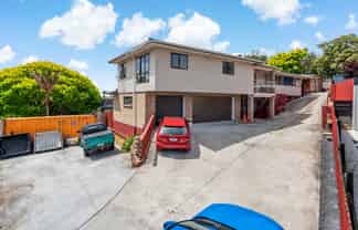 39 Patts Avenue, Glendene