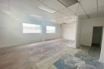 High Profile Retail Glen Eden