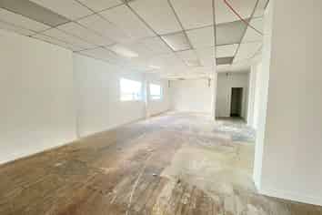 High Profile Retail Glen Eden