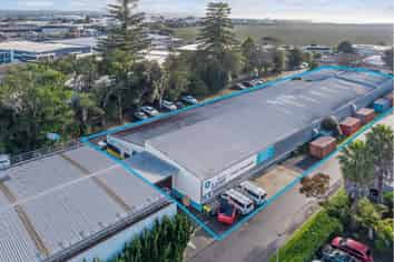 Premium Rosebank Road Split Risk Investment 