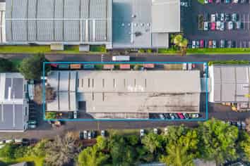 Premium Rosebank Road Split Risk Investment 