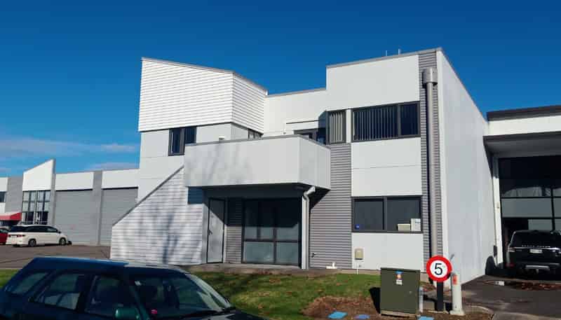 1/15 Roxanne Place, Poike