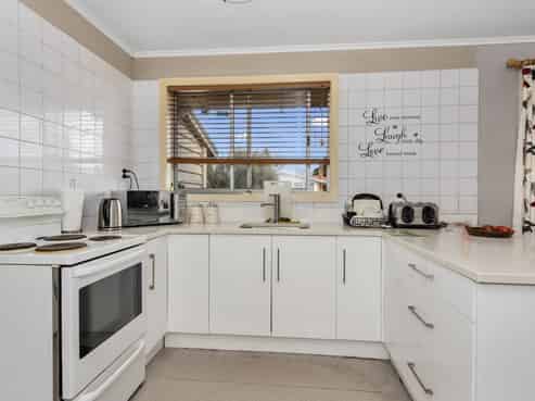 11A Anthony Crescent, Bader