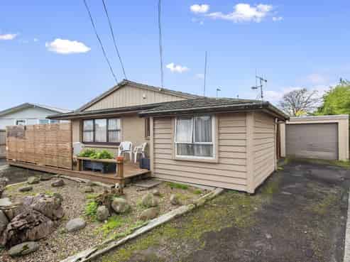 11A Anthony Crescent, Bader