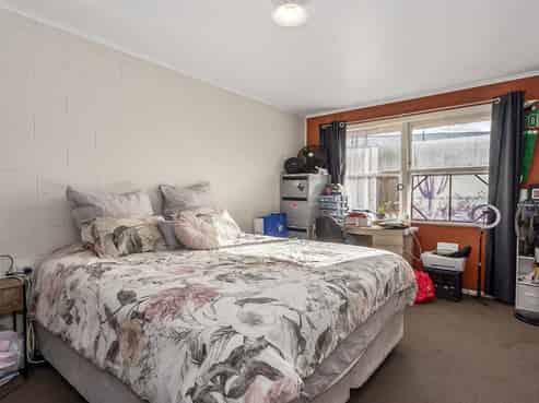 11B Anthony Crescent, Bader