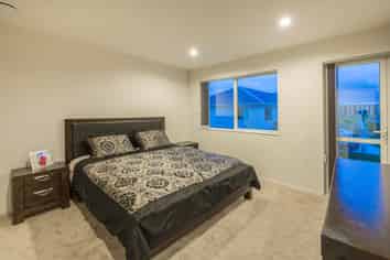 25 Rosewell Crescent, Flat Bush