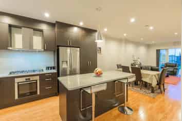 25 Rosewell Crescent, Flat Bush