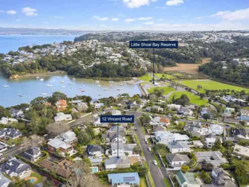 12 Vincent Road, Northcote Point