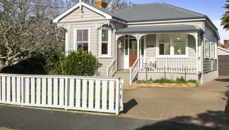 12 Vincent Road, Northcote Point