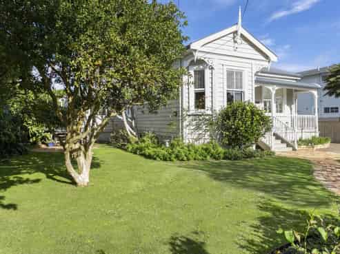 12 Vincent Road, Northcote Point