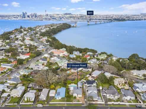 12 Vincent Road, Northcote Point