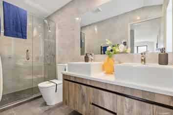 7 Treloar Crescent, Hobsonville