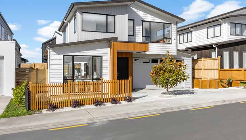 7 Treloar Crescent, Hobsonville