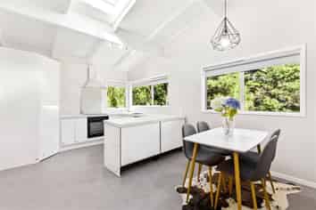 14 Glenbury Place, Massey