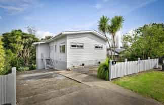 14 Glenbury Place, Massey