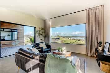 10 Ritchie Road, Parua Bay