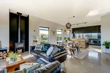 10 Ritchie Road, Parua Bay