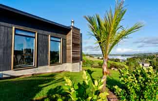 10 Ritchie Road, Parua Bay