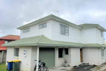 5 Davern Lane, New Lynn