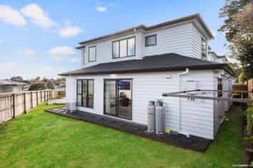 11B Edgewood Way, Henderson