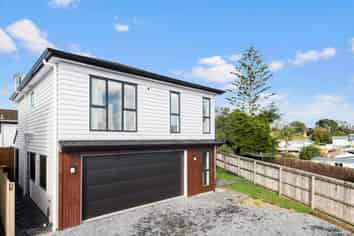 11B Edgewood Way, Henderson