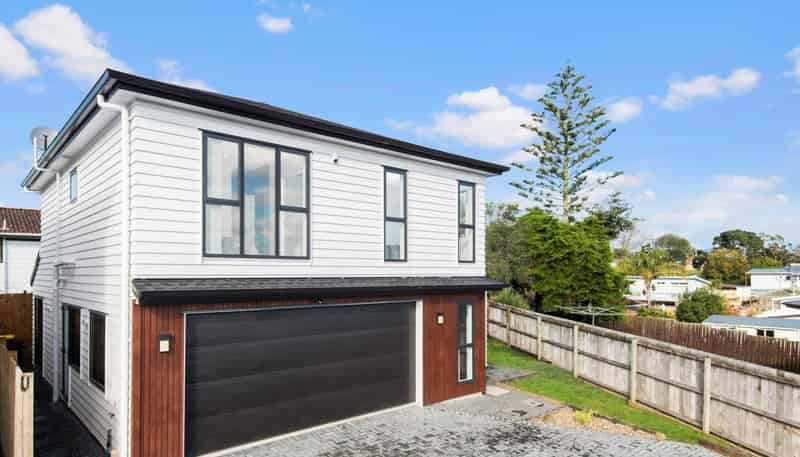 11B Edgewood Way, Henderson