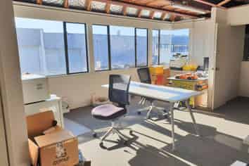 RARE 200M² MARUA ROAD INDUSTRIAL