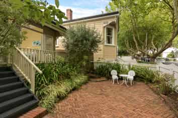 37 Hakanoa Street, Mount Eden