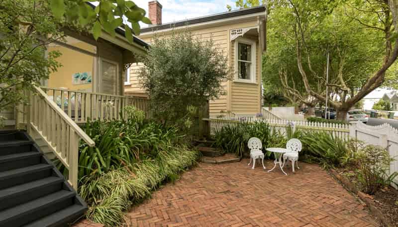 37 Hakanoa Street, Mount Eden