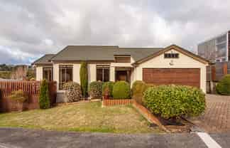 16 Wantwood Grove, Churton Park