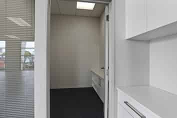 Owner Occupier - Main Road Profile