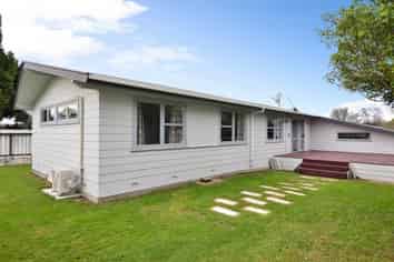 72 Snell Drive, Chartwell